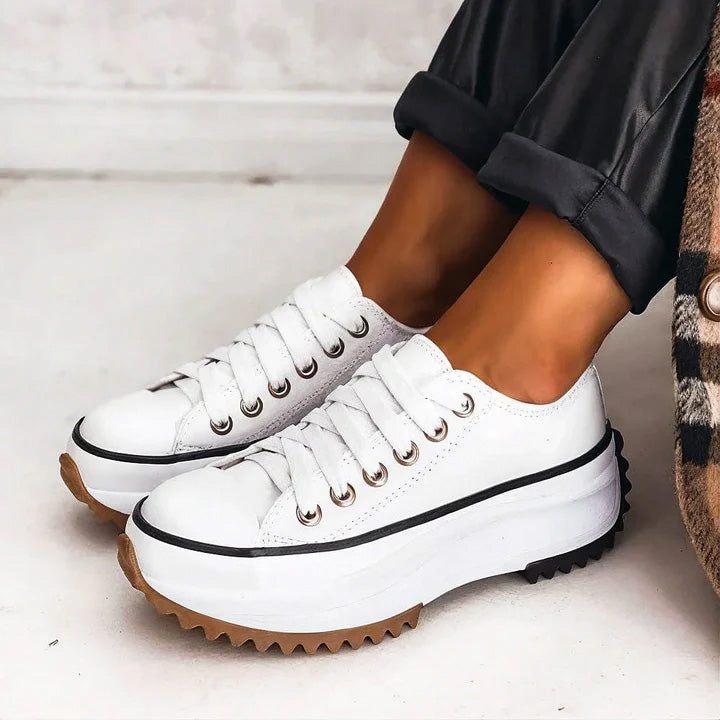 Averie | Platform Trainers
