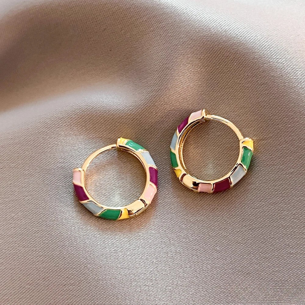 Elara | Pendientes Elegantes de Oro con Esmalte Colorido
